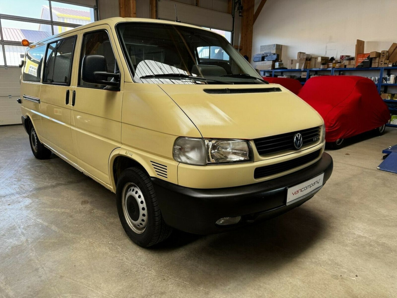 Volkswagen T4 2.5 TDI Syncro 4x4 lang 1. Hand! - Persontransport: bild 1 Volkswagen T4 2.5 TDI Syncro 4x4 lang 1. Hand! - Persontransport: bild 1