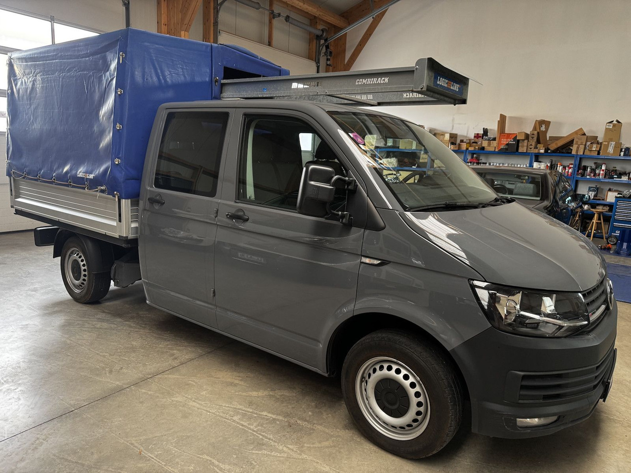 Volkswagen T6 Doka 2.0 TDI 4Motion Plane puregrey - Transportbil med kapell, Dubbelhytt transportbil: bild 4 Volkswagen T6 Doka 2.0 TDI 4Motion Plane puregrey - Transportbil med kapell, Dubbelhytt transportbil: bild 4