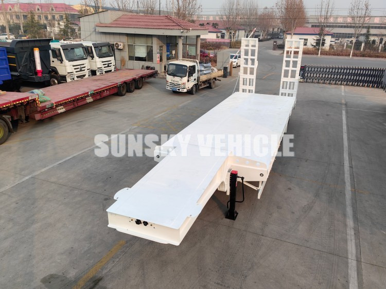 SUNSKY 3 Axle 40 Tons gooseneck lowbed trailer - Låg lastare semitrailer: bild 3 SUNSKY 3 Axle 40 Tons gooseneck lowbed trailer - Låg lastare semitrailer: bild 3