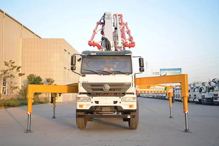 XCMG Factory HB37V Used 37m Concrete Pump Truck - Betongpump: bild 5 XCMG Factory HB37V Used 37m Concrete Pump Truck - Betongpump: bild 5