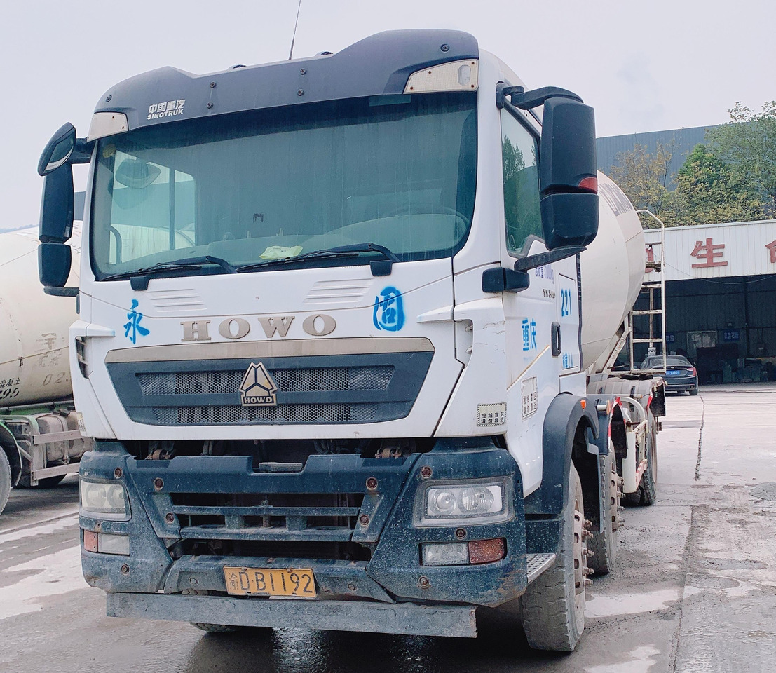 XCMG Official G4806E HOWO Cement Concrete Mixer Used 12 Cubic Meters Concrete Mixer Cement Truck - Betongbil: bild 3 XCMG Official G4806E HOWO Cement Concrete Mixer Used 12 Cubic Meters Concrete Mixer Cement Truck - Betongbil: bild 3