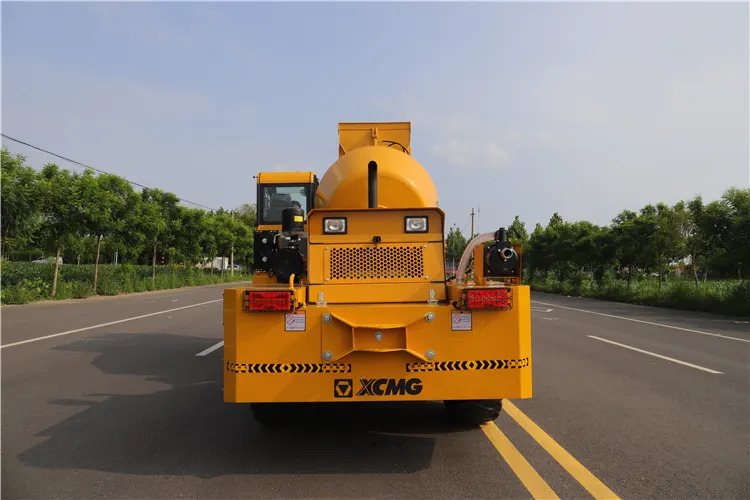 XCMG Official SLM2600S 2.6 Cubic Meters Diesel Engine Power Self Propelled Concrete Mixers for Sale - Betongbil: bild 5 XCMG Official SLM2600S 2.6 Cubic Meters Diesel Engine Power Self Propelled Concrete Mixers for Sale - Betongbil: bild 5