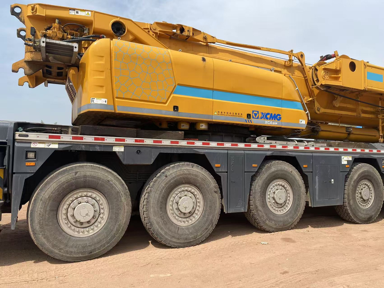 XCMG Official Used All Terrain Crane XCA300-1 300 Ton Mobile Crane Price - Allterrängkran: bild 5 XCMG Official Used All Terrain Crane XCA300-1 300 Ton Mobile Crane Price - Allterrängkran: bild 5