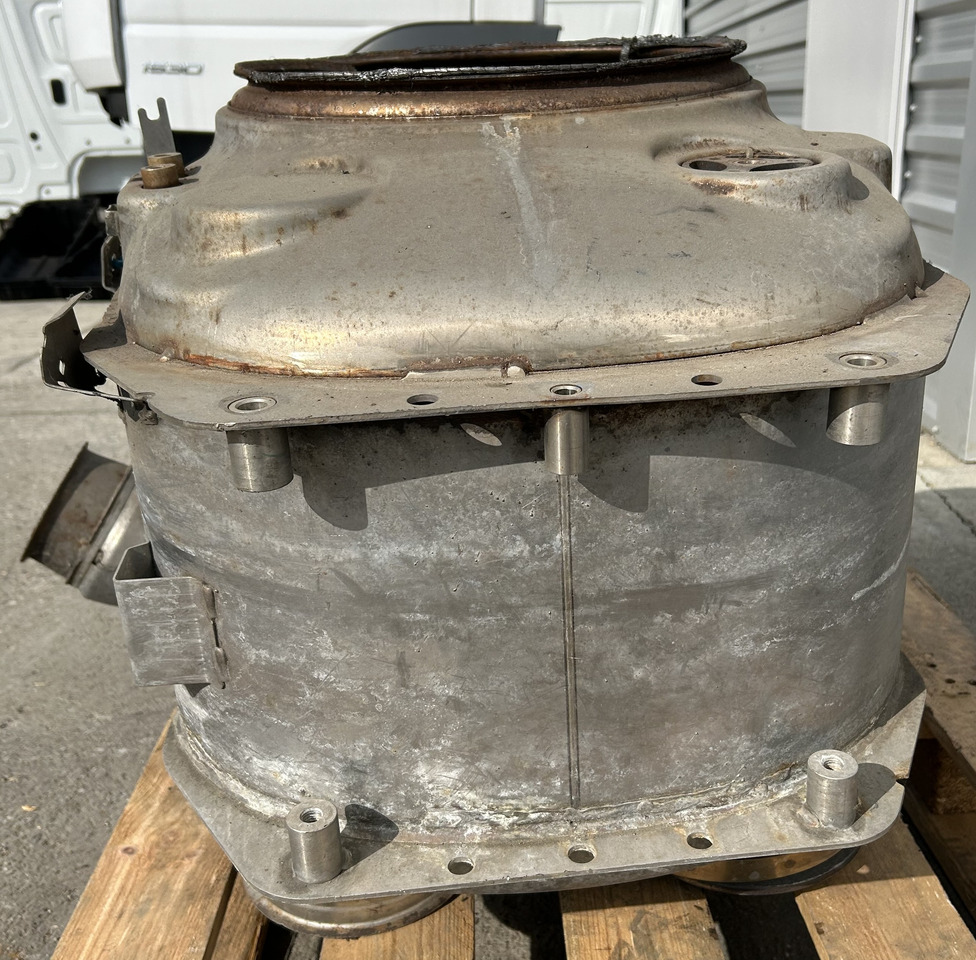 DAF DPF CATALYTIC CONVERTER DAF XF 106 - Katalytisk omvandlare: bild 3 DAF DPF CATALYTIC CONVERTER DAF XF 106 - Katalytisk omvandlare: bild 3