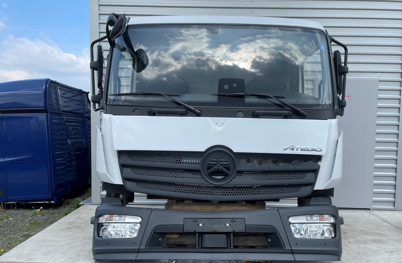 FRONT BUMPER COMPLETE EXTRA COST 700EU Mercedes-Benz ATEGO Euro 6 Mercedes-Benz 1523 L, 1524 L, 1527 L, 1530 - Hytt för Lastbil: bild 1 FRONT BUMPER COMPLETE EXTRA COST 700EU Mercedes-Benz ATEGO Euro 6 Mercedes-Benz 1523 L, 1524 L, 1527 L, 1530 - Hytt för Lastbil: bild 1