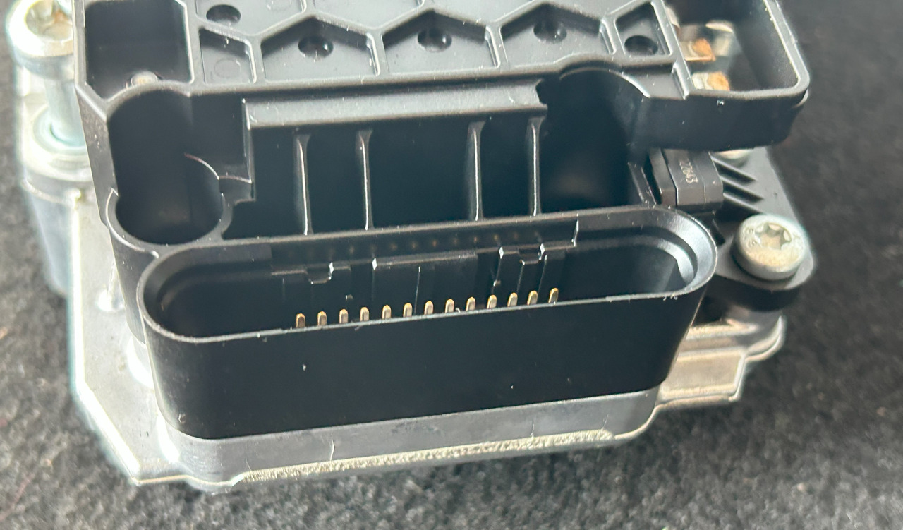 ZF DAF XF 106 530 TRAXON ZF VALVE BLOCK - Kontrollenhet för Lastbil: bild 5 ZF DAF XF 106 530 TRAXON ZF VALVE BLOCK - Kontrollenhet för Lastbil: bild 5