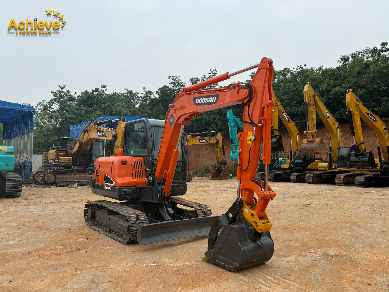DOOSAN Diwanlun DX60-9 Excavator 38.9(52.1)/2100kW(HP) / rpm D24C 0.23m3 5700kg 4.2+2.8Ton 【ACHIEVE】 TOP CONDITION!!! - Bandgrävare: bild 2 DOOSAN Diwanlun DX60-9 Excavator 38.9(52.1)/2100kW(HP) / rpm D24C 0.23m3 5700kg 4.2+2.8Ton 【ACHIEVE】 TOP CONDITION!!! - Bandgrävare: bild 2