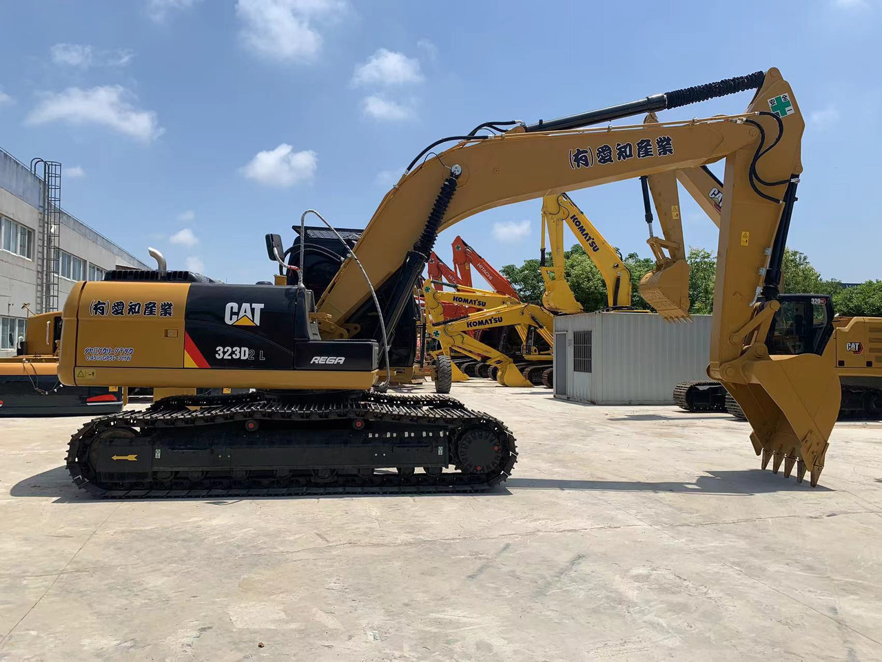 Caterpillar Tracked Excavator CAT 323D, 323D2 for Bolivia - Bandgrävare: bild 1 Caterpillar Tracked Excavator CAT 323D, 323D2 for Bolivia - Bandgrävare: bild 1