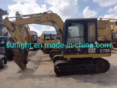 Good Price Second Hand Original 0.3 Excavator Cat E70b, Kato HD250 - Bandgrävare: bild 1 Good Price Second Hand Original 0.3 Excavator Cat E70b, Kato HD250 - Bandgrävare: bild 1