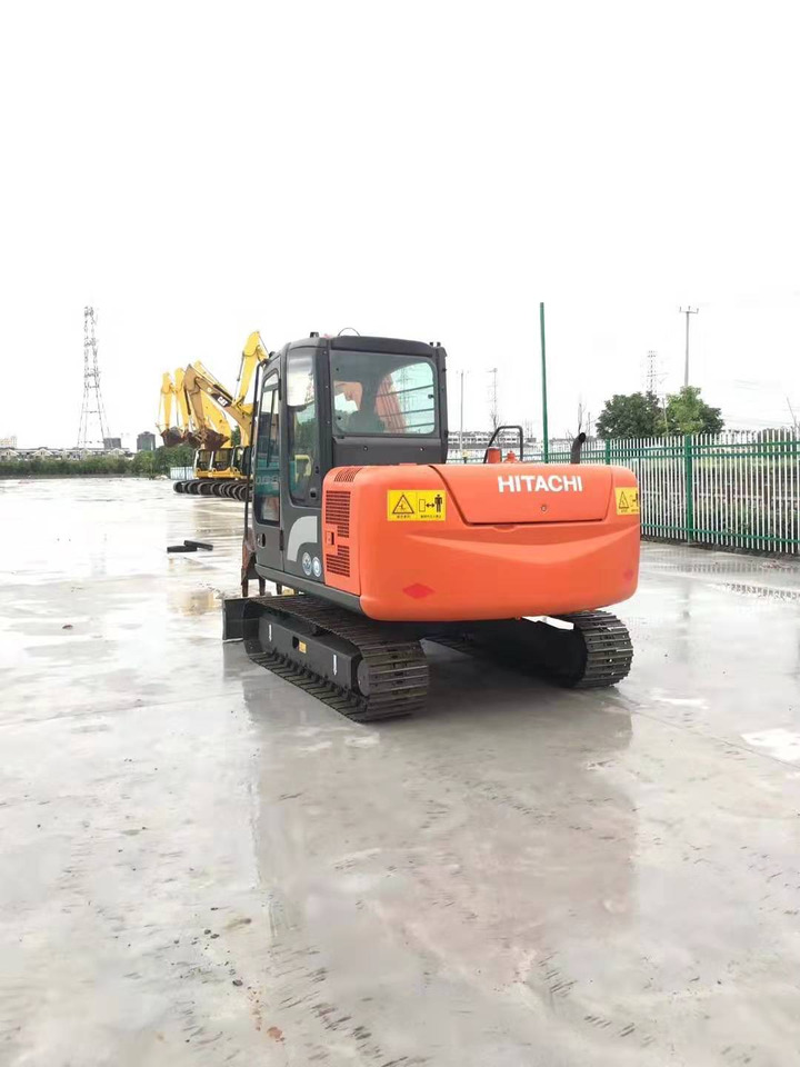 Hitachi 6 ton Hydraulic Excavator ZX60 Good Price - Bandgrävare: bild 4 Hitachi 6 ton Hydraulic Excavator ZX60 Good Price - Bandgrävare: bild 4