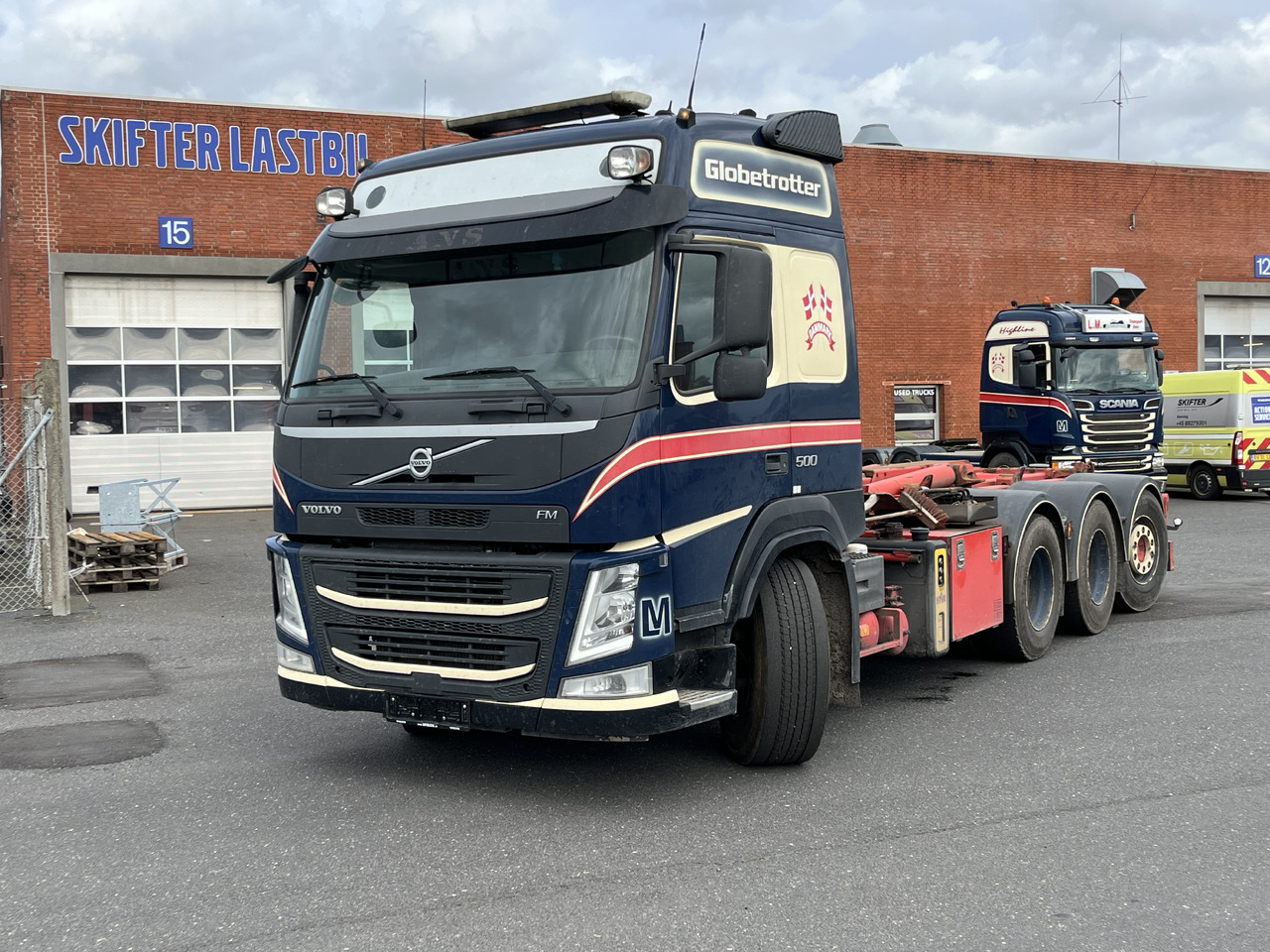 Volvo FM 500 8x4 - Lastväxlare lastbil: bild 1 Volvo FM 500 8x4 - Lastväxlare lastbil: bild 1