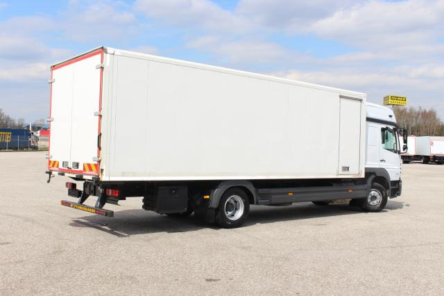 Mercedes-Benz Atego 1224L - Lastbil med skåp: bild 3 Mercedes-Benz Atego 1224L - Lastbil med skåp: bild 3