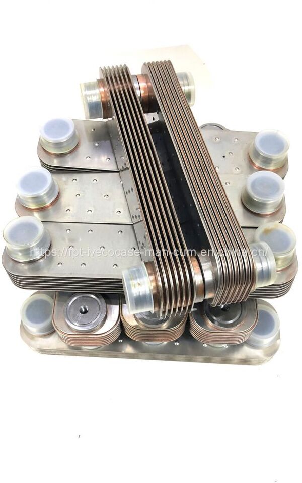 FPT IVECO CASE Cursor9 Euro 6 F2CFE612 A/B/D F2CFE614A*B041/F2CGE614F*V004 5802431166 OIL COOLER CORE 504127469 504130575 5801389774 - Oljekylare för Lastbil: bild 4 FPT IVECO CASE Cursor9 Euro 6 F2CFE612 A/B/D F2CFE614A*B041/F2CGE614F*V004 5802431166 OIL COOLER CORE 504127469 504130575 5801389774 - Oljekylare för Lastbil: bild 4