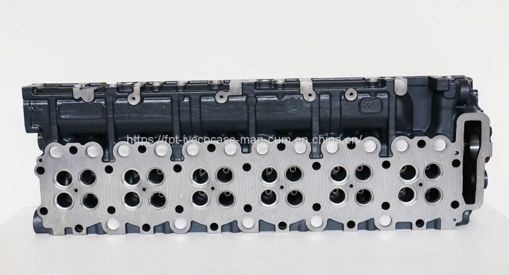 MAN D2668 51031006453 51.03100-6508 Engine head - Huvudenhet: bild 1 MAN D2668 51031006453 51.03100-6508 Engine head - Huvudenhet: bild 1