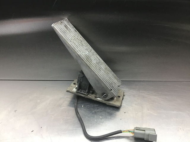 Liebherr Pedal - Pedal: bild 1 Liebherr Pedal - Pedal: bild 1