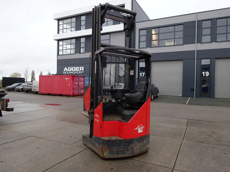 Linde R16X / 1600 kg / Reachtruck / Only for parts! - Skjutstativtruck: bild 4 Linde R16X / 1600 kg / Reachtruck / Only for parts! - Skjutstativtruck: bild 4