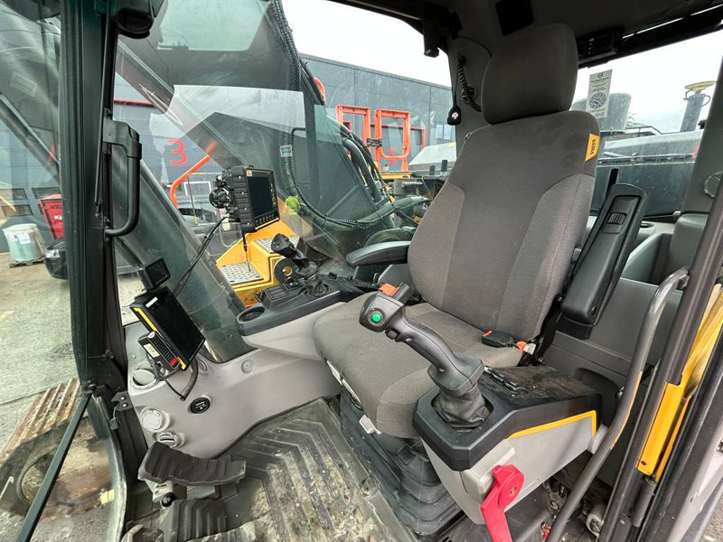 Bandgrävare Volvo EC 300 EL: bild 11