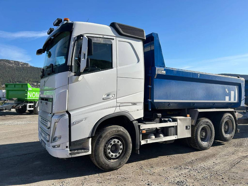 Volvo FH 540 6x4 + Maur trippelkjerre - Tippbil lastbil: bild 2 Volvo FH 540 6x4 + Maur trippelkjerre - Tippbil lastbil: bild 2