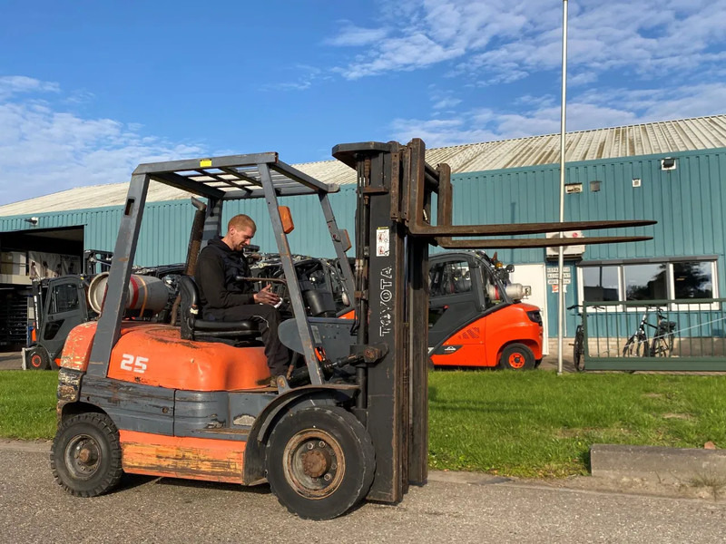 Gasoltruck Toyota 42-6FGF25: bild 6
