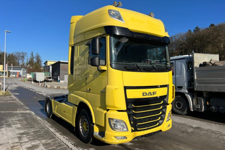 DAF XF510 4x2 - Dragbil: bild 3 DAF XF510 4x2 - Dragbil: bild 3