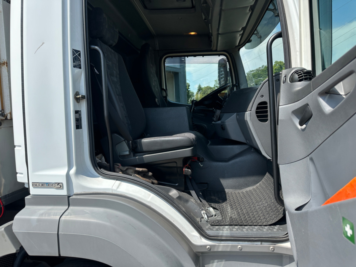 MERCEDES Axor 1833 4x2 Carrier Supra 850 Tiefkühler - Kylbil lastbil: bild 5 MERCEDES Axor 1833 4x2 Carrier Supra 850 Tiefkühler - Kylbil lastbil: bild 5