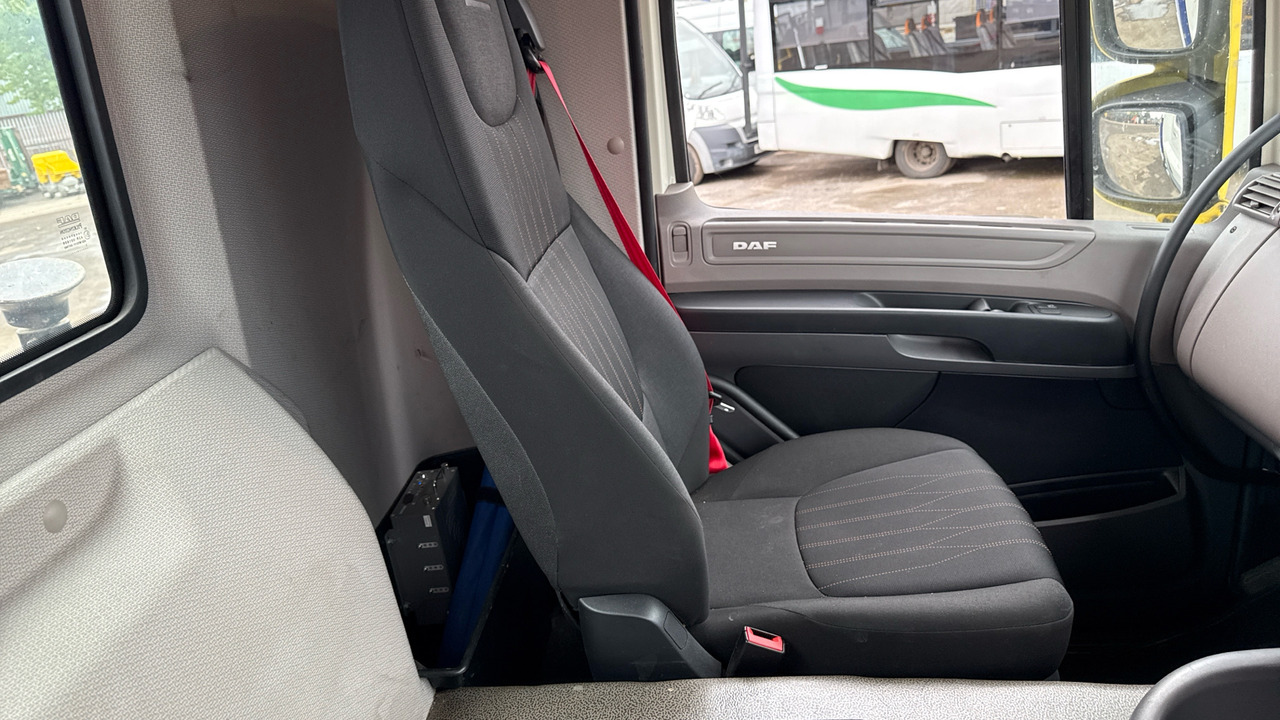 Flakbil, Kranbil DAF CF 410: bild 8