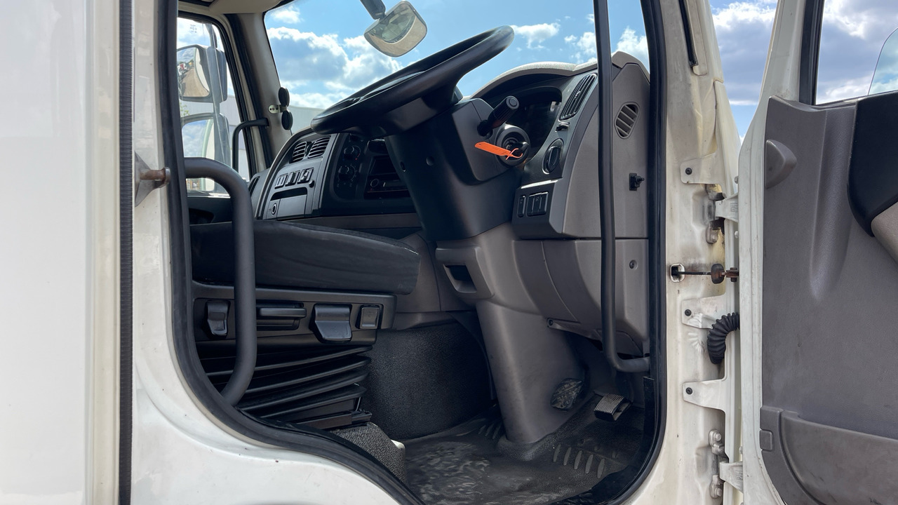 DAF LF 320 - Lastbil med skåp: bild 5 DAF LF 320 - Lastbil med skåp: bild 5