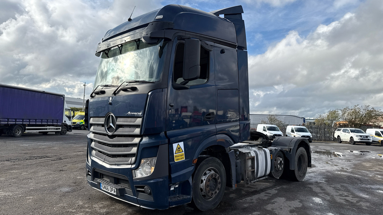 MERCEDES-BENZ ACTROS 2445 - Dragbil: bild 2 MERCEDES-BENZ ACTROS 2445 - Dragbil: bild 2