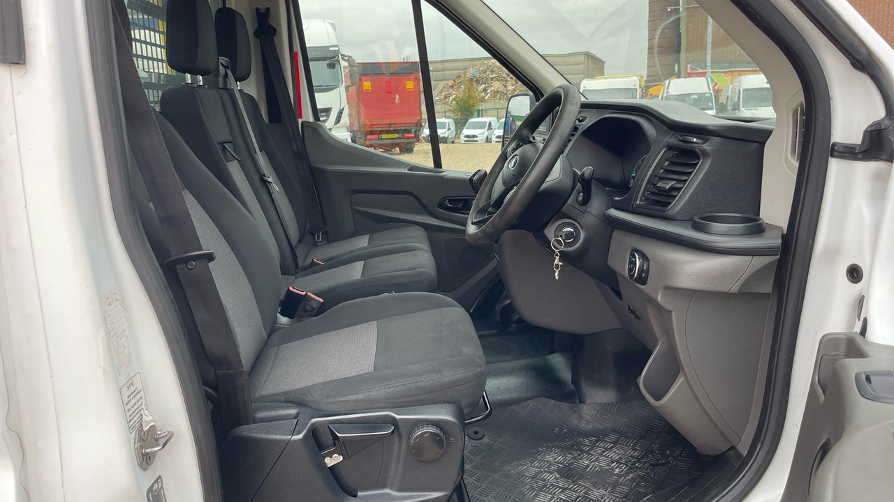 FORD TRANSIT 350 2.0 ECOBLUE 130PS - Transportbil med flak: bild 5 FORD TRANSIT 350 2.0 ECOBLUE 130PS - Transportbil med flak: bild 5