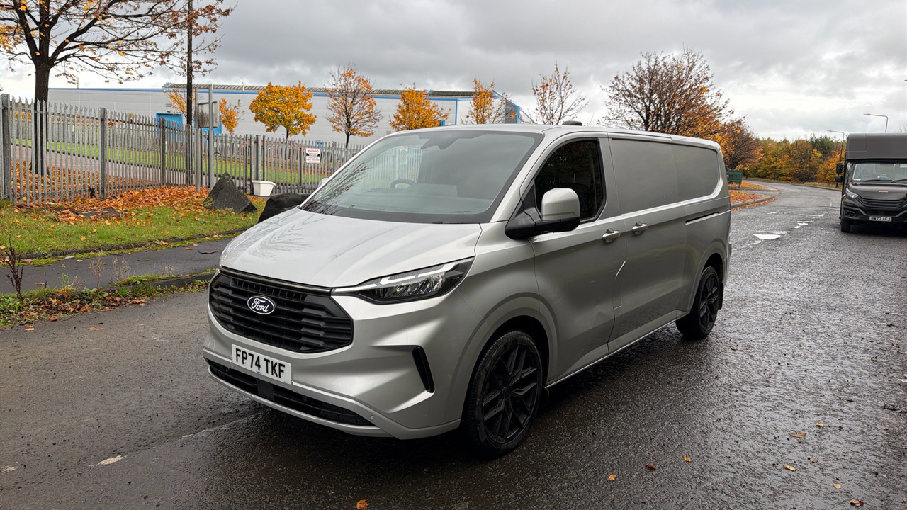 Ford Transit 2.0 136PS - Små skåpbil: bild 2 Ford Transit 2.0 136PS - Små skåpbil: bild 2