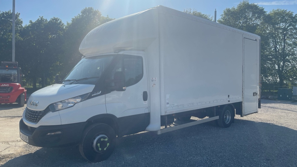IVECO DAILY 72-180 - Lastbil med skåp: bild 2 IVECO DAILY 72-180 - Lastbil med skåp: bild 2