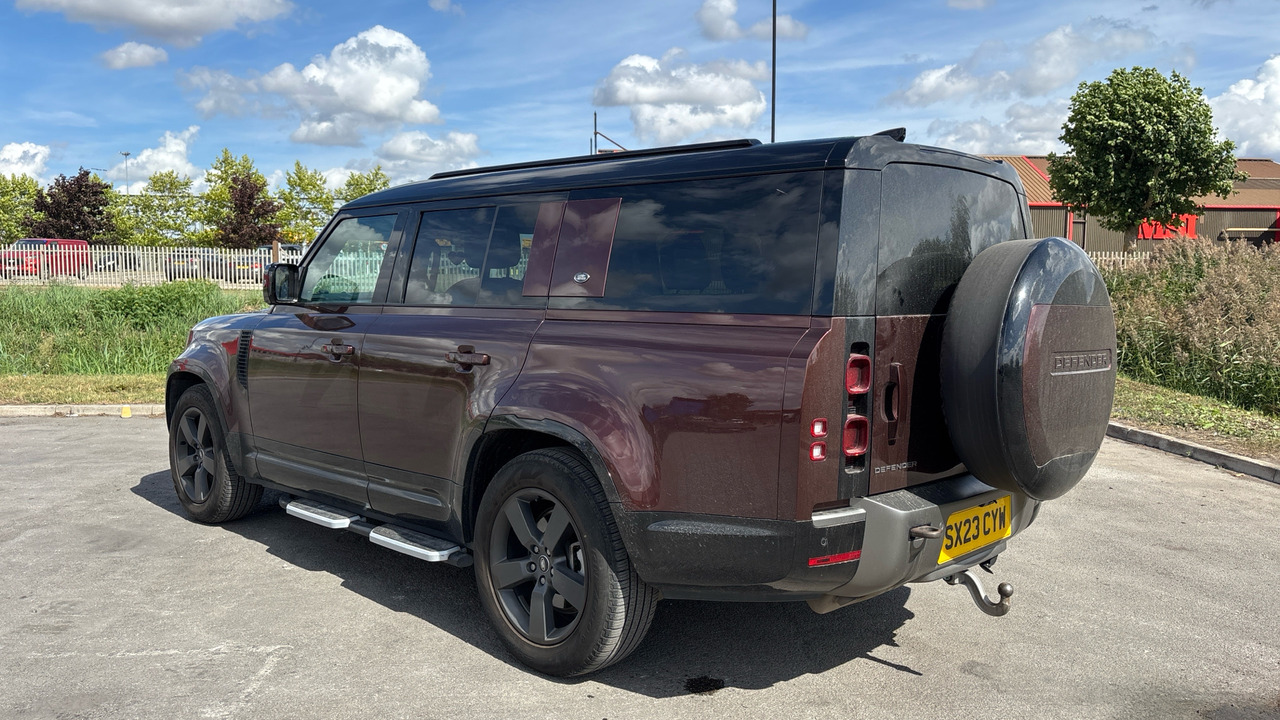 LAND ROVER DEFENDER 3.0 D300 X-Dynamic HSE 130 - SUV: bild 3 LAND ROVER DEFENDER 3.0 D300 X-Dynamic HSE 130 - SUV: bild 3