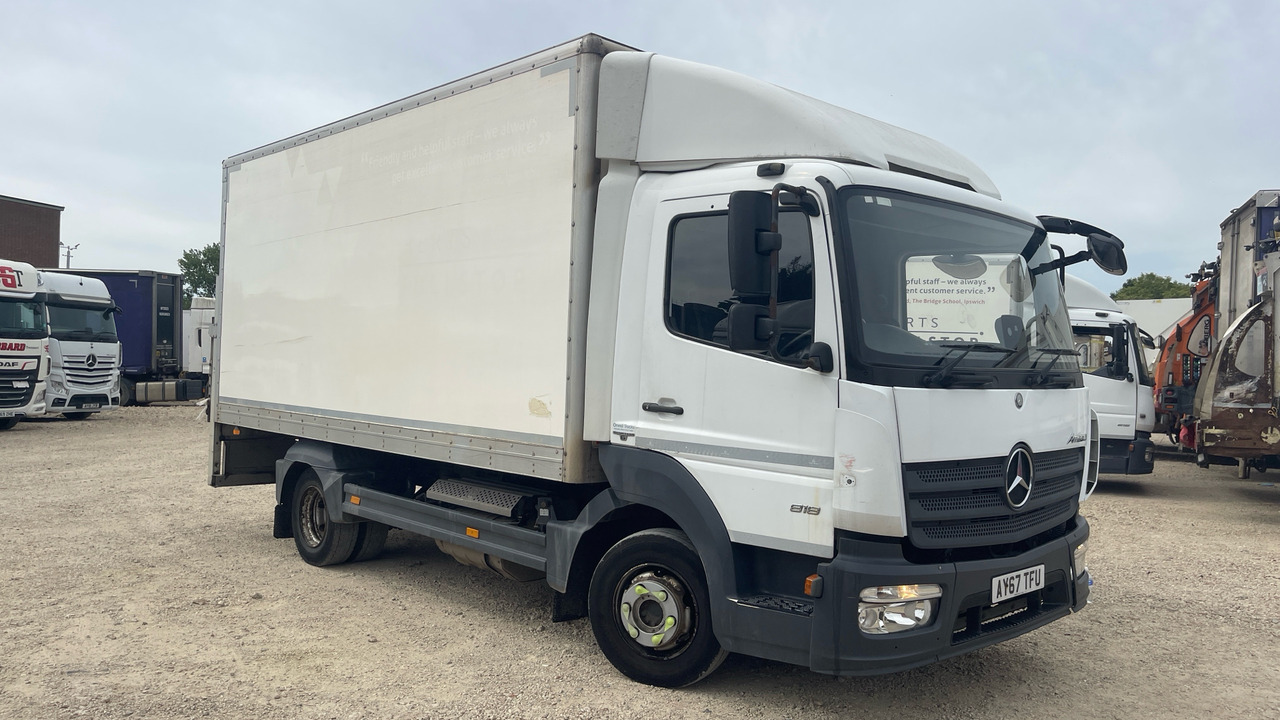 MERCEDES-BENZ ATEGO 818 - Lastbil med skåp: bild 1 MERCEDES-BENZ ATEGO 818 - Lastbil med skåp: bild 1