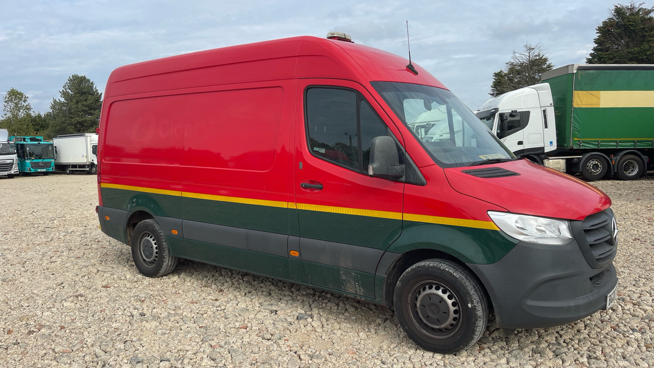MERCEDES-BENZ SPRINTER 316 CDI - Skåpbil: bild 1 MERCEDES-BENZ SPRINTER 316 CDI - Skåpbil: bild 1