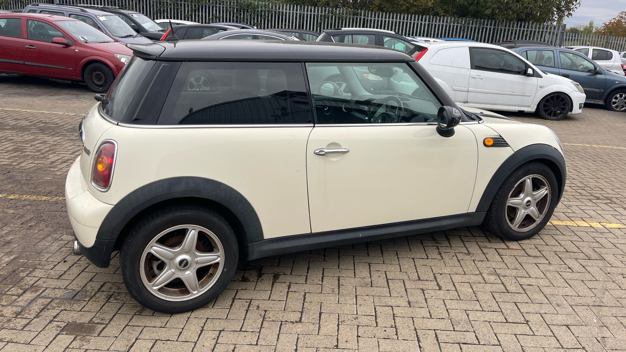 MINI COOPER - Hatchback/ Halvkombi: bild 4 MINI COOPER - Hatchback/ Halvkombi: bild 4