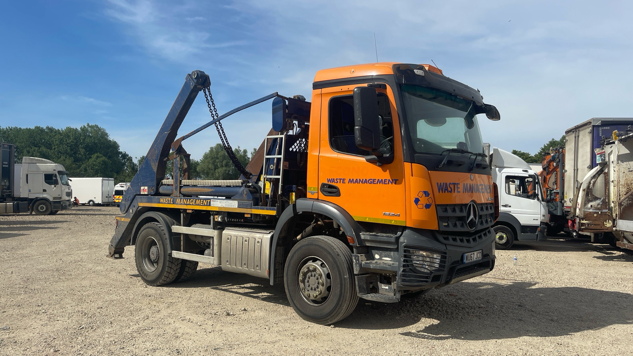 Mercedes-Benz Arocs 1824 - Liftdumper lastbil: bild 1 Mercedes-Benz Arocs 1824 - Liftdumper lastbil: bild 1
