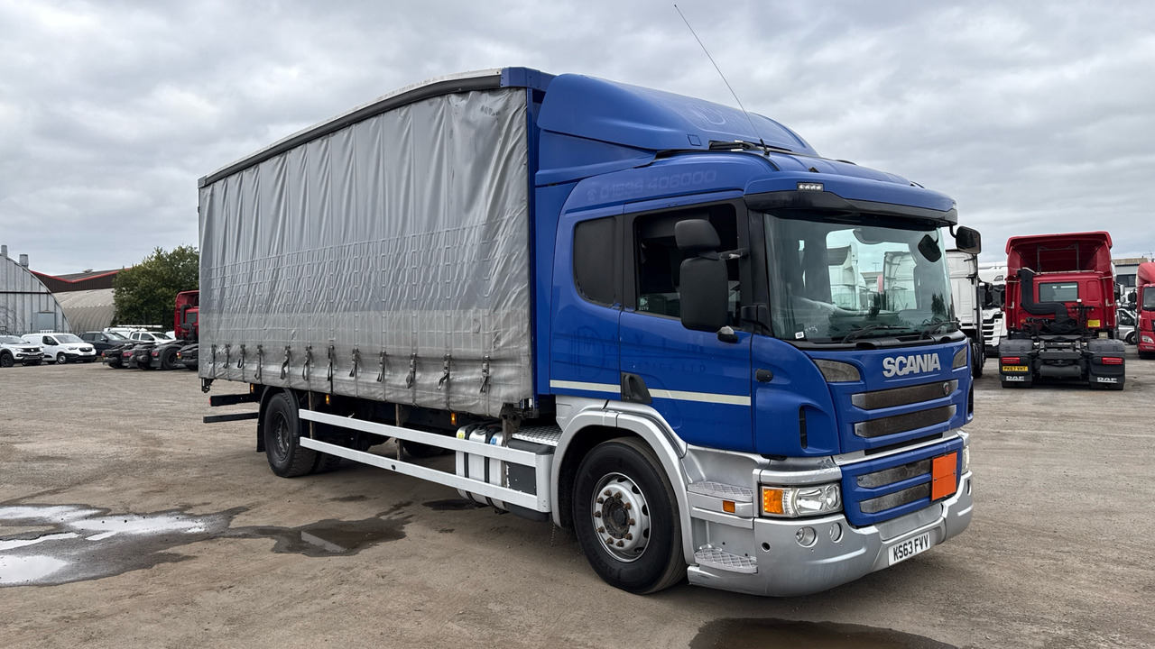 SCANIA P 230 - Kapellbil: bild 1 SCANIA P 230 - Kapellbil: bild 1