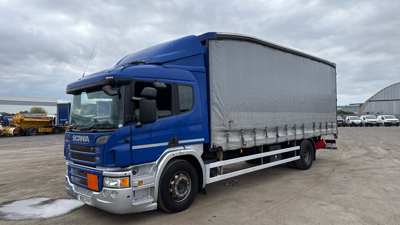 SCANIA P 230 - Kapellbil: bild 2 SCANIA P 230 - Kapellbil: bild 2