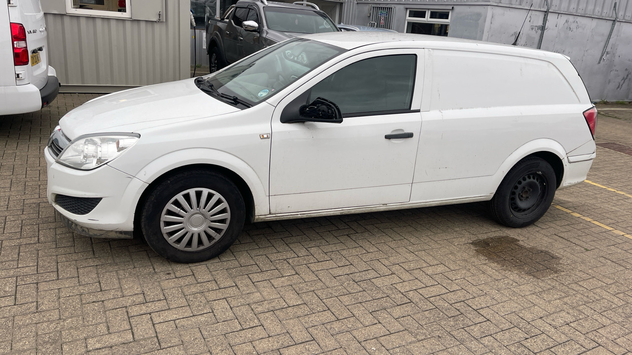 VAUXHALL ASTRA CLUB 1.7 CDTI - Personbil: bild 2 VAUXHALL ASTRA CLUB 1.7 CDTI - Personbil: bild 2