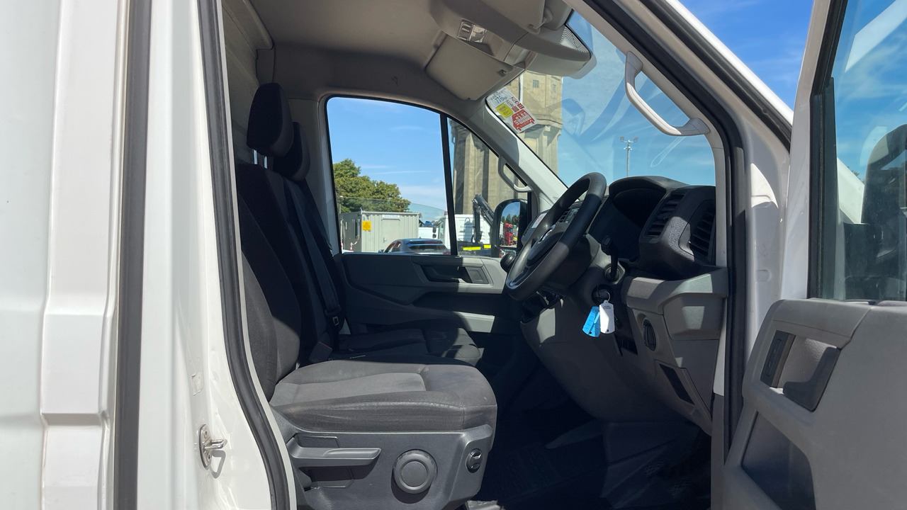 VOLKSWAGEN CRAFTER CR35 2.0 TDI 140PS - Volymskåp: bild 5 VOLKSWAGEN CRAFTER CR35 2.0 TDI 140PS - Volymskåp: bild 5