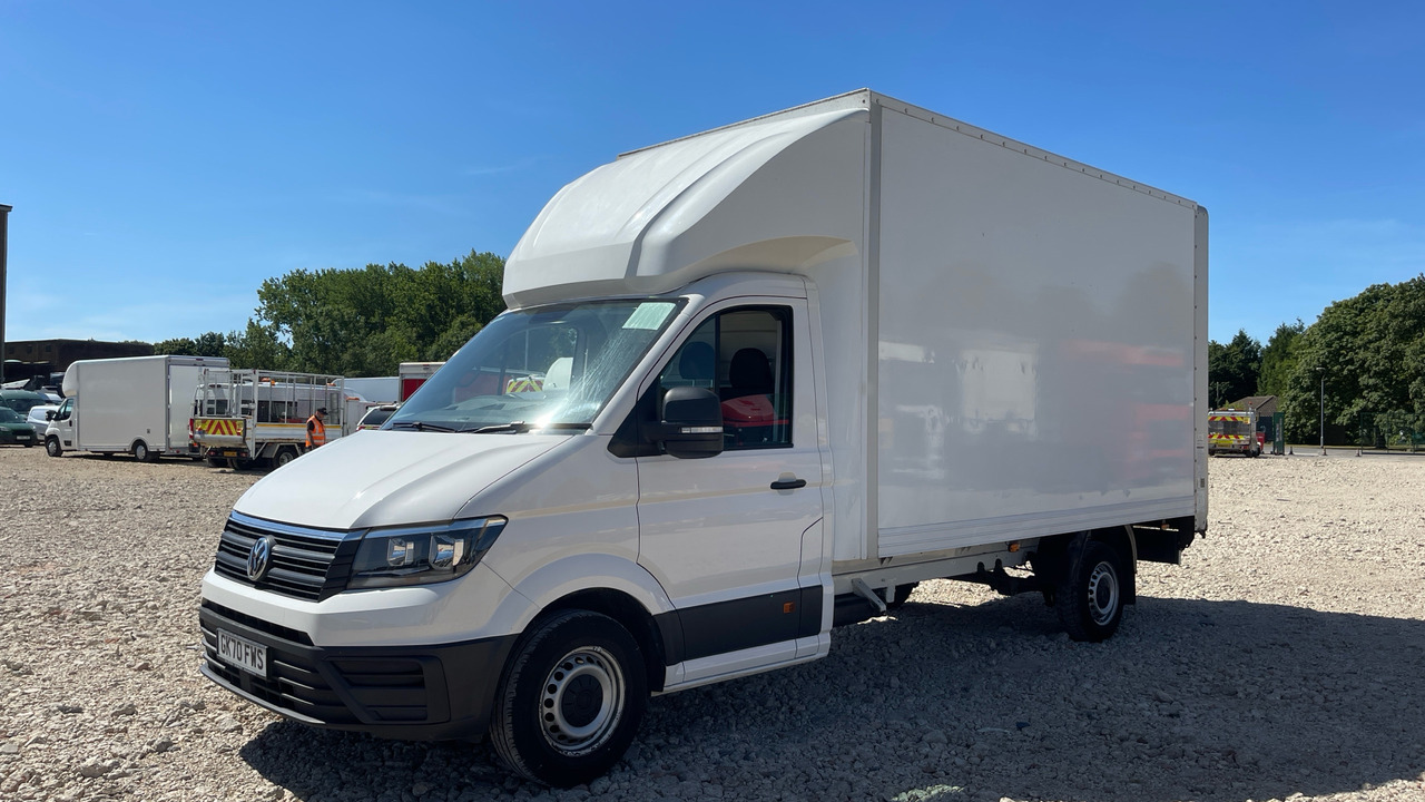 VOLKSWAGEN CRAFTER CR35 2.0 TDI 140PS - Volymskåp: bild 2 VOLKSWAGEN CRAFTER CR35 2.0 TDI 140PS - Volymskåp: bild 2