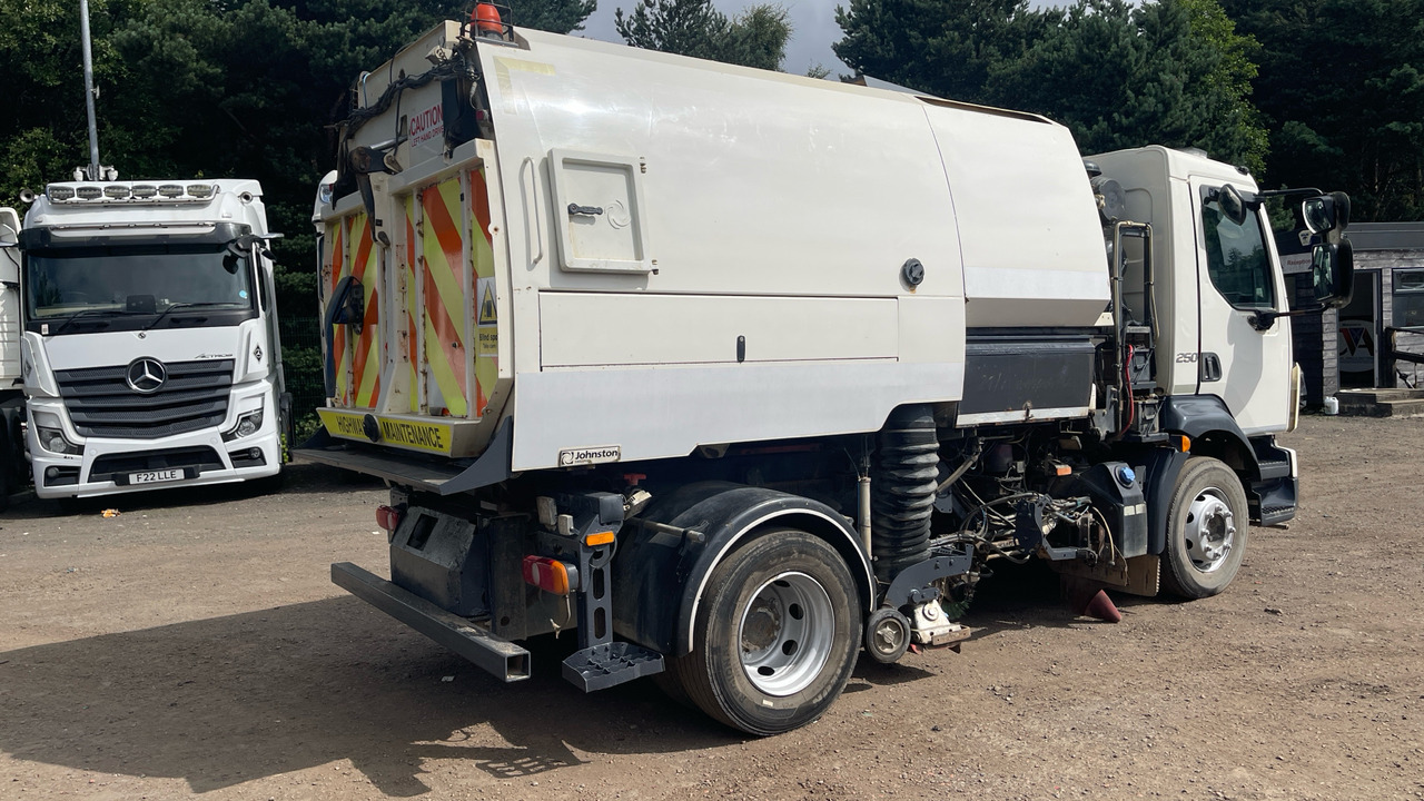 VOLVO FL 250 - Sopmaskin: bild 4 VOLVO FL 250 - Sopmaskin: bild 4
