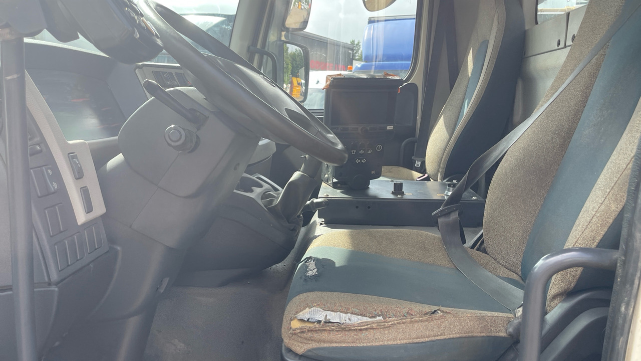 VOLVO FL 250 - Sopmaskin: bild 5 VOLVO FL 250 - Sopmaskin: bild 5