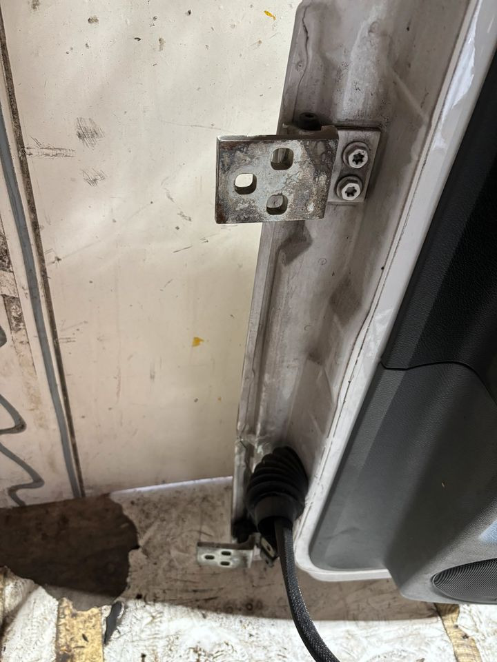 Atego Beifahrertür,rechts, weiß,verkleidung,elek-Fenster LN 17 - Dörr och reservdelar för Lastbil: bild 4 Atego Beifahrertür,rechts, weiß,verkleidung,elek-Fenster LN 17 - Dörr och reservdelar för Lastbil: bild 4