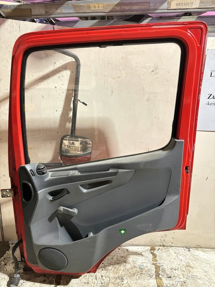 Atego Beifahrertür,rot,Innenverkleidung LN 21 - Dörr och reservdelar för Lastbil: bild 3 Atego Beifahrertür,rot,Innenverkleidung LN 21 - Dörr och reservdelar för Lastbil: bild 3