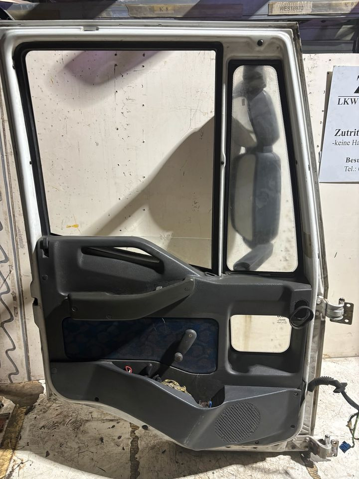 IVECO Euro Cargo Fahrertür, weiß,Spiegel&Verkleidung LN 19 - Dörr och reservdelar för Lastbil: bild 3 IVECO Euro Cargo Fahrertür, weiß,Spiegel&Verkleidung LN 19 - Dörr och reservdelar för Lastbil: bild 3