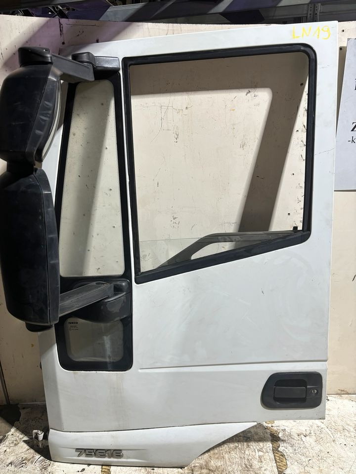 IVECO Euro Cargo Fahrertür, weiß,Spiegel&Verkleidung LN 19 - Dörr och reservdelar för Lastbil: bild 2 IVECO Euro Cargo Fahrertür, weiß,Spiegel&Verkleidung LN 19 - Dörr och reservdelar för Lastbil: bild 2