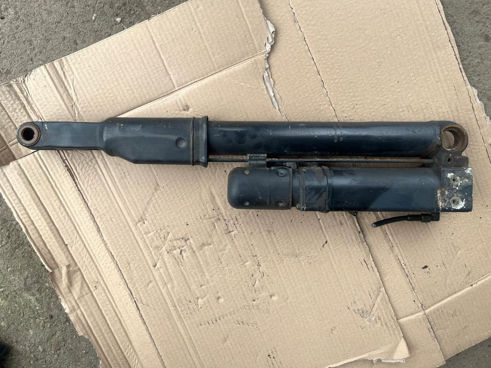 IVECO Stralis 450 Hydraulikzylinder Kippzylinder 500368557 - Hydraulcylinder för Lastbil: bild 3 IVECO Stralis 450 Hydraulikzylinder Kippzylinder 500368557 - Hydraulcylinder för Lastbil: bild 3