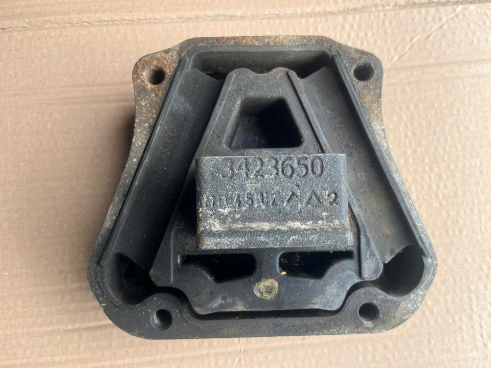 IVECO Stralis 450 Motorlager Motorhalter 3423650 - Motorlager för Lastbil: bild 1 IVECO Stralis 450 Motorlager Motorhalter 3423650 - Motorlager för Lastbil: bild 1