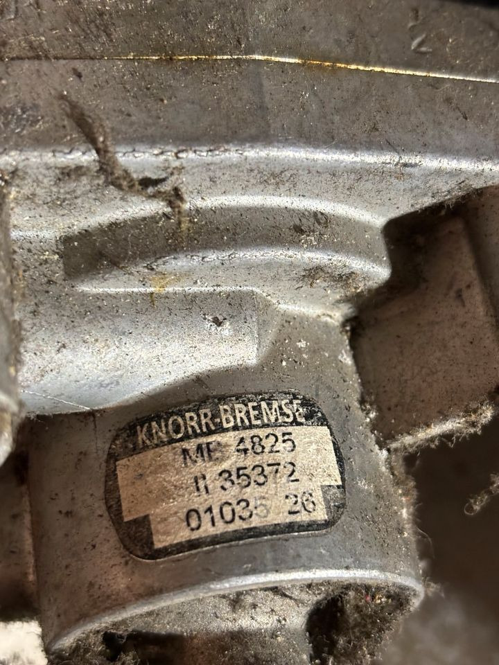 KNORR-BREMSE Fußbremsventil MB4825/35372 - Bromsventil för Lastbil: bild 3 KNORR-BREMSE Fußbremsventil MB4825/35372 - Bromsventil för Lastbil: bild 3